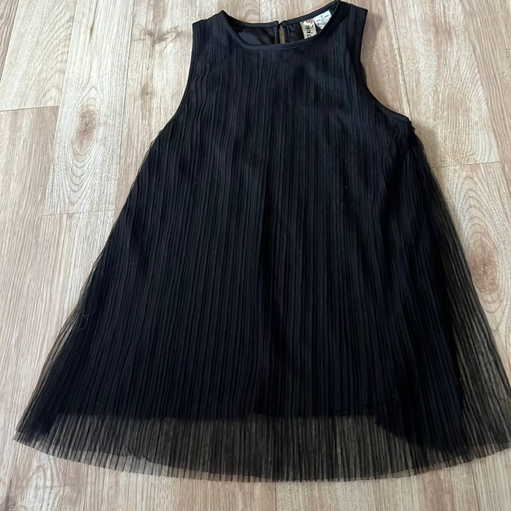 Black shirt
